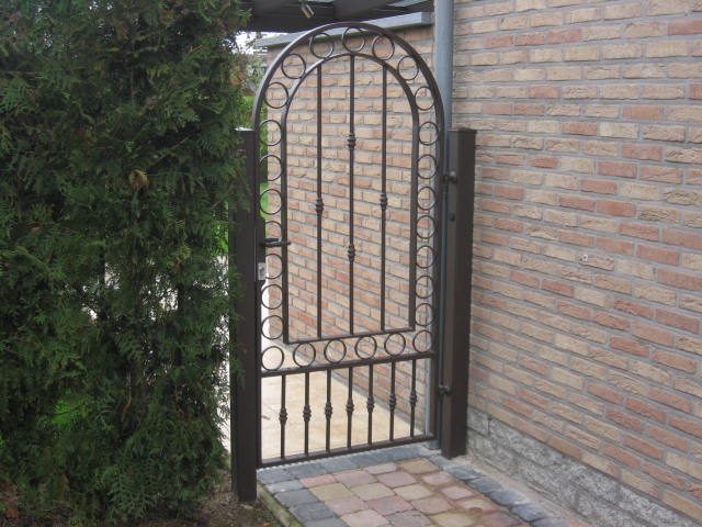 portail-jardin-fer-forgé